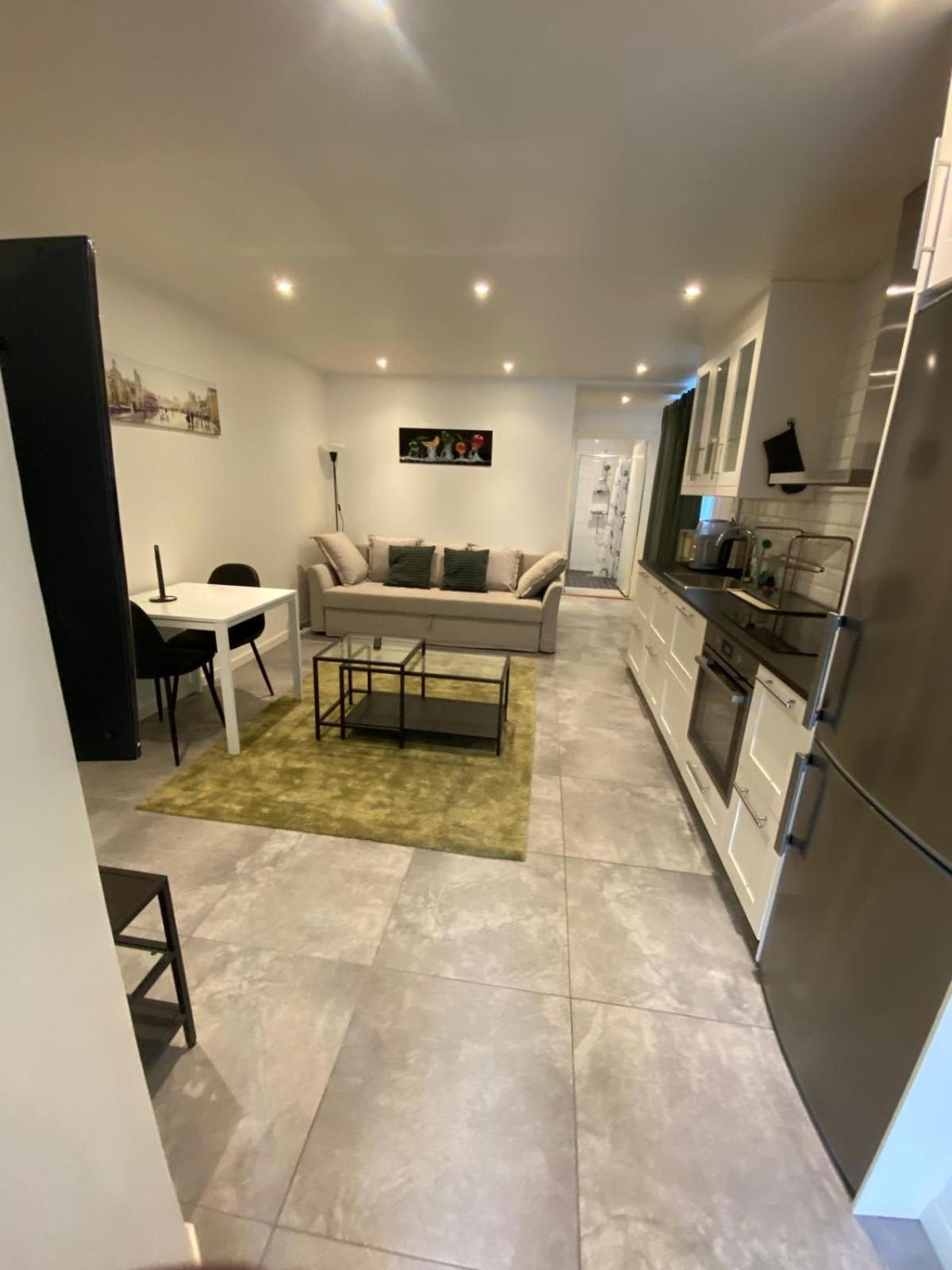 וסטרוס Noah Longstay Apartment מראה חיצוני תמונה